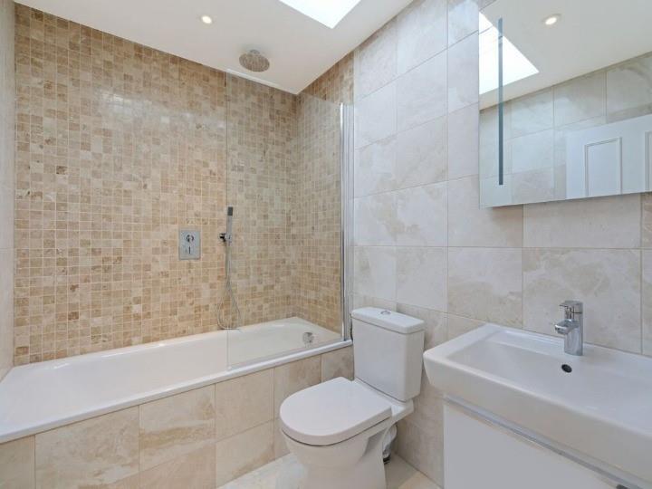 Bath 2.jpg
