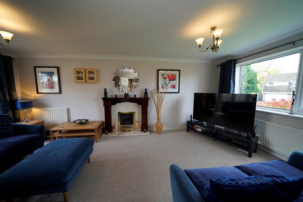 Lounge 1