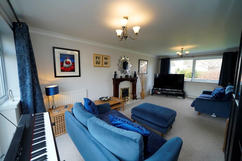 Lounge 2