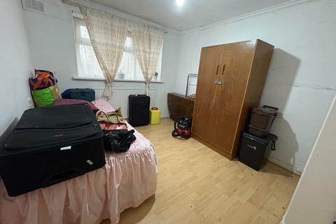undefined, Sweet Briar Grove, London N9