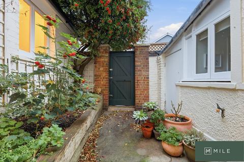 3 bedroom end of terrace house for sale, Bertie Road, London NW10