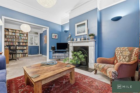 3 bedroom end of terrace house for sale, Bertie Road, London NW10
