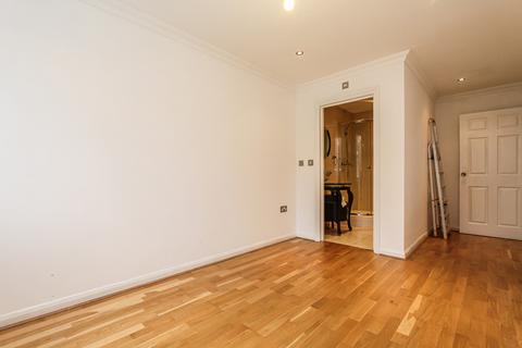 2 bedroom maisonette to rent, Walton Avenue, Harrow