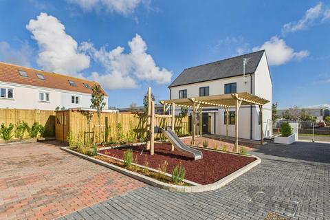 3 bedroom detached house for sale, 8 Les Cachettes, St Saviour