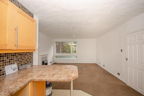 2 bedroom flat for sale, Clevedale Court, Cleeve Wood Road, Downend, BS16 2SG