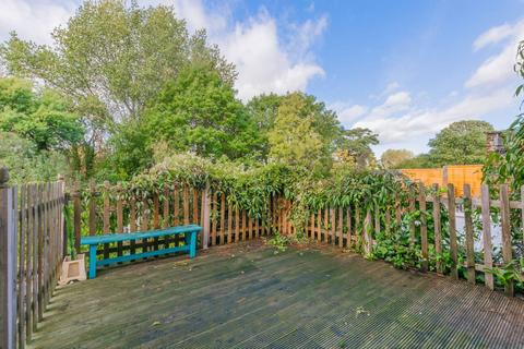 undefined, Park Avenue, N22, Wood Green, London, N22