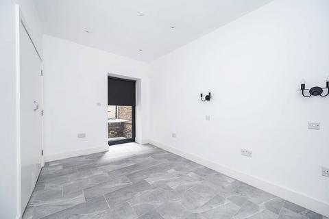 undefined, Reighton Road, Clapton, London, E5