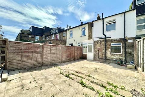 3 bedroom terraced house for sale, Grosvenor Road, West Ealing, London, W7