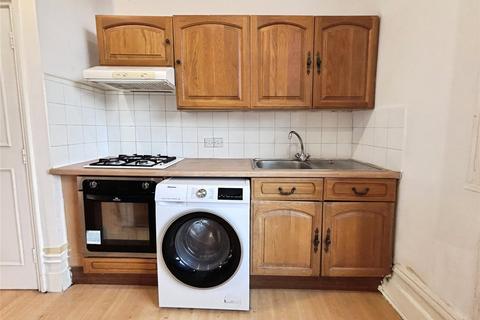 1 bedroom flat for sale, Lewisham Way, London SE14