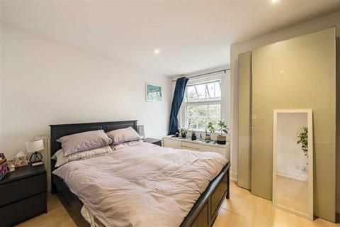 2 bedroom flat to rent, Acre Lane, London SW2