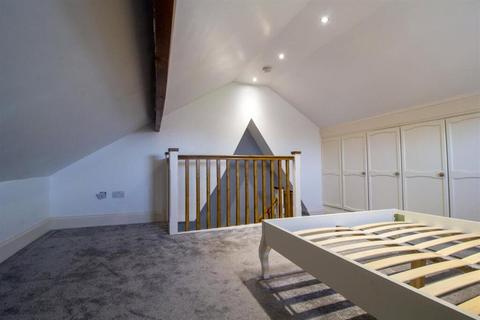 1 bedroom apartment to rent, Houghton Road, Thurnscoe, Rotherham, S63