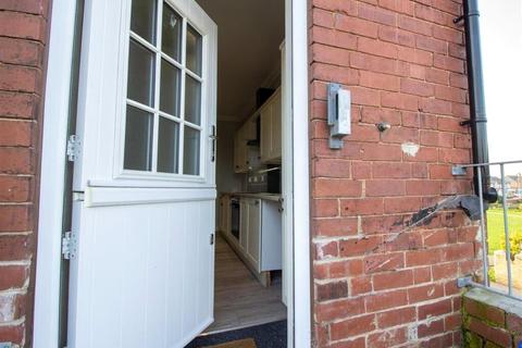 1 bedroom apartment to rent, Houghton Road, Thurnscoe, Rotherham, S63