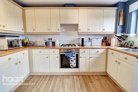 undefined, Eddington Crescent, Welwyn Garden City