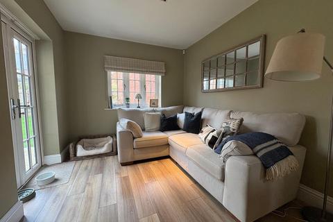 3 bedroom detached house for sale, Pianoforte Road, Roade, Northamptonshire NN7
