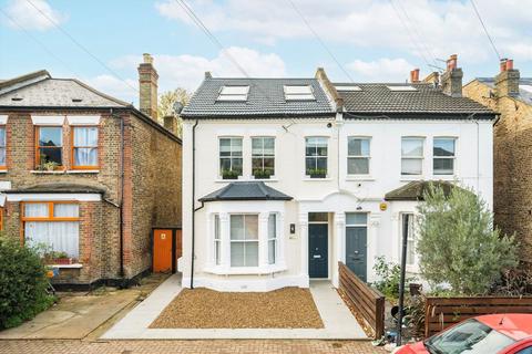 Byrne Road, London SW12