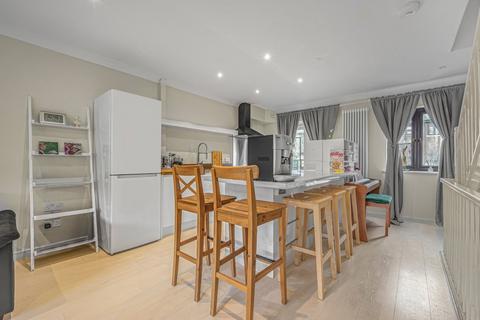 undefined, Fairfax Mews, London