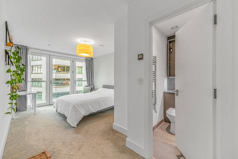 2 bedroom flat for sale, Quartz House, 4 Sterling Way, London