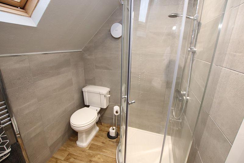 Ensuite to Bedroom