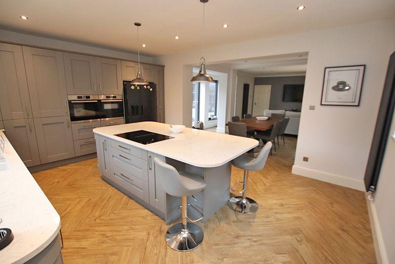 Kitchen photo 3