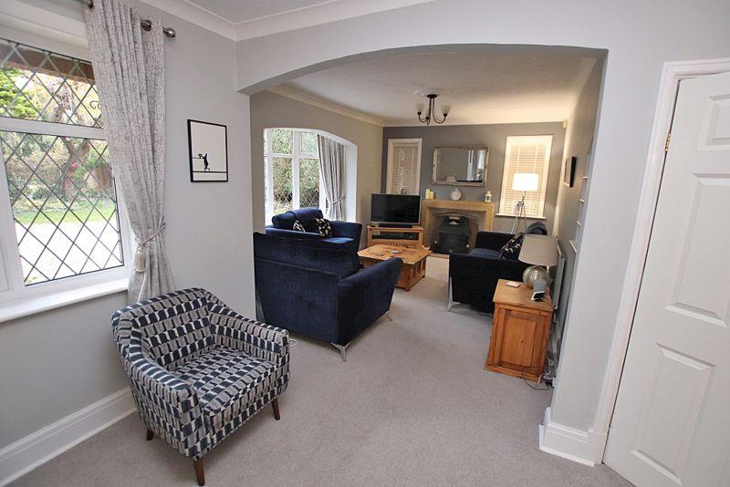 Lounge photo 3