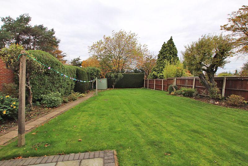 Rear Garden photo 2