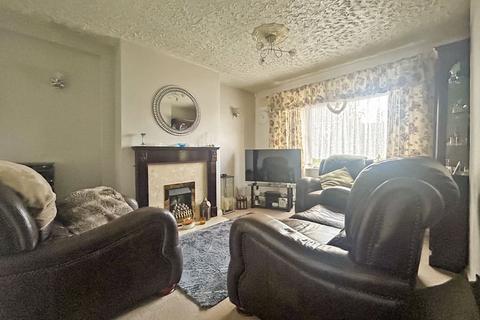 3 bedroom semi-detached house for sale, Crew Road, Wednesbury