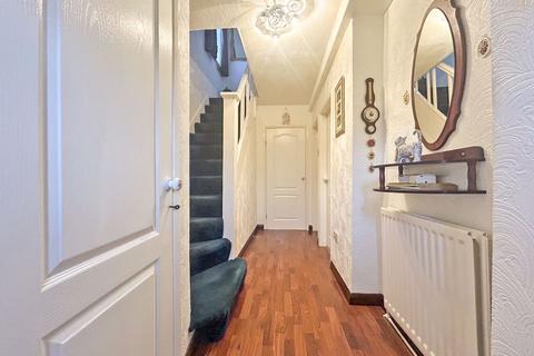 3 bedroom semi-detached house for sale, Crew Road, Wednesbury