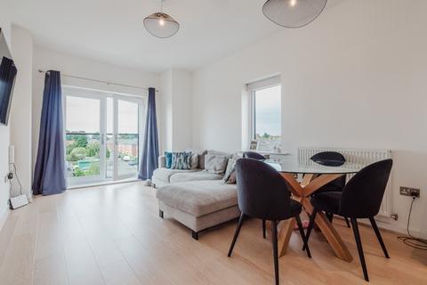 2 bedroom apartment for sale, Stretford Road, Urmston, Manchester, M41