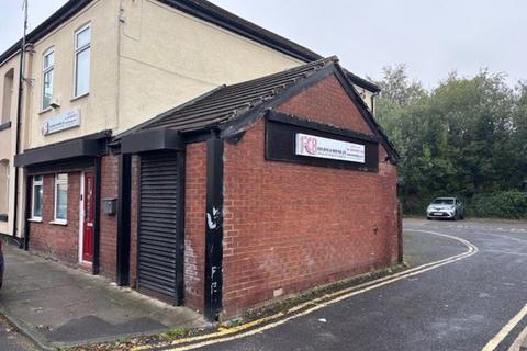 Property to rent, TO LET - 121 Railway Street, Heywood