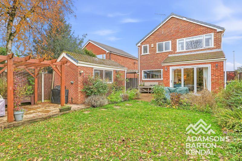 Photo 32
