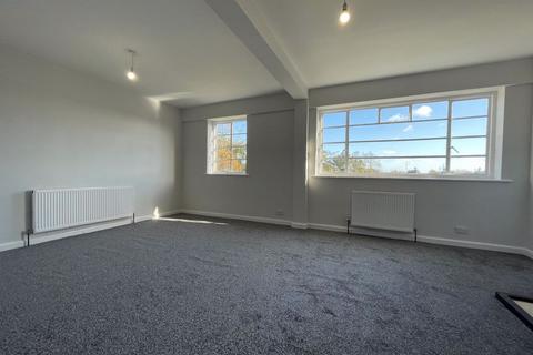 2 bedroom flat to rent, Granville Court, Newcastle Upon Tyne NE2