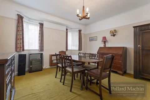 3 bedroom detached house for sale, Purley Downs Road, Sanderstead