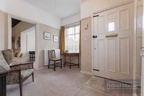 3 bedroom detached house for sale, Purley Downs Road, Sanderstead