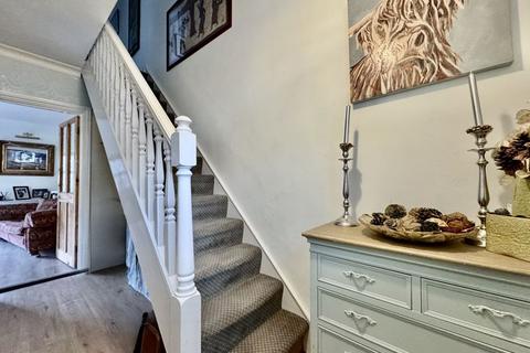 4 bedroom semi-detached house for sale, Straight Bit, Flackwell Heath HP10