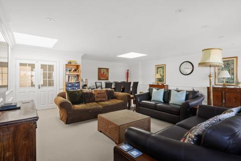 undefined, The Broad Walk, Imperial Square, Cheltenham, Gloucestershire, GL50