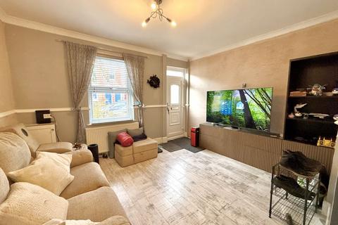3 bedroom terraced house for sale, Victoria Street, Dunstable