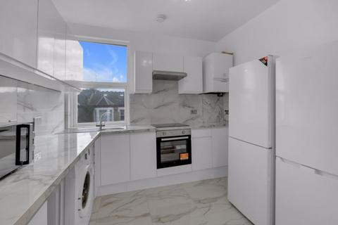 5 bedroom apartment to rent, Oaklands Grove, Shepherd's Bush, London