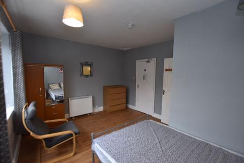 1 bedroom in a house share to rent, Percival Road, Nottingham