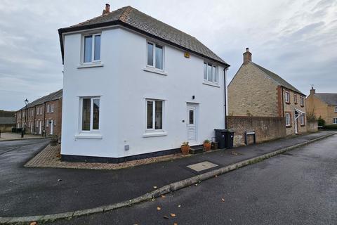 3 bedroom semi-detached house to rent, Moynton Road, Dorchester, DT1 2