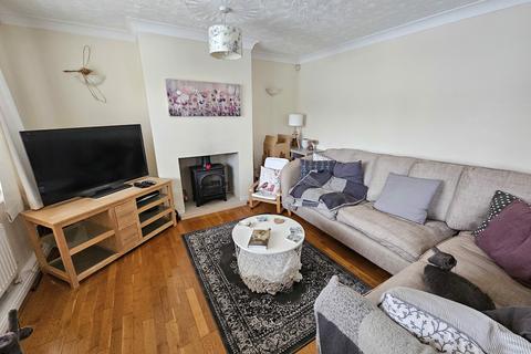3 bedroom semi-detached house to rent, Moynton Road, Dorchester, DT1 2