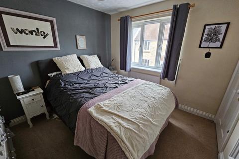 3 bedroom semi-detached house to rent, Moynton Road, Dorchester, DT1 2