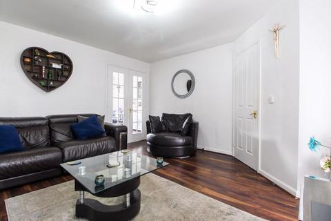 3 bedroom semi-detached house for sale, Moulton Avenue, Bedford MK42