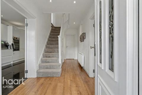 4 bedroom end of terrace house for sale, Studley Drive, Ilford