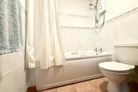 undefined, The Shires, Old Bedford Road Area, Luton, Bedfordshire, LU2 7QA