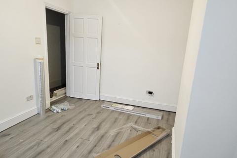 undefined, Victoria Road, Southall, UB2