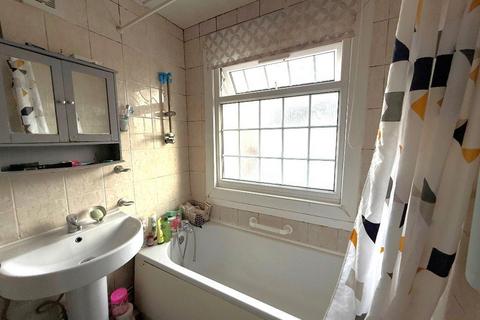 undefined, Biscot, Luton LU3
