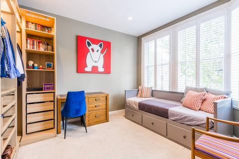 undefined, Henniker Gardens, Upton Park, London, E6
