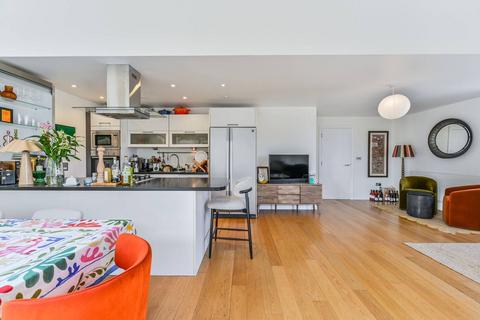 2 bedroom flat to rent, Candlemakers Apartments, Battersea, London, SW11