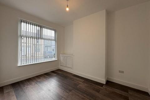 2 bedroom terraced house to rent, Beresford Road, Liverpool, L8