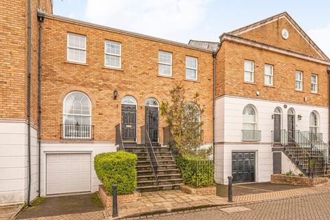 undefined, Sovereign Crescent, London, SE16